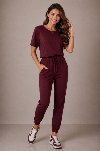 502 Conjunto Jasmin blusa t-shirt manga curta e calça estilo jogger suede