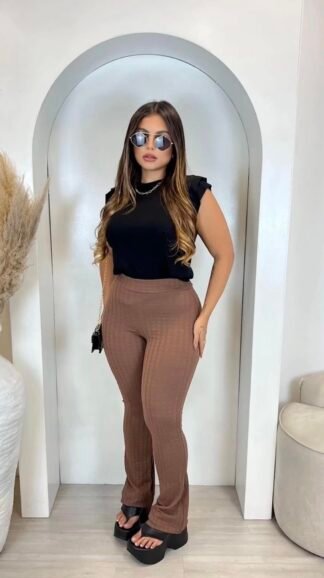 2389 Calça flarê bubble
