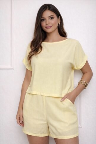 1764 Conjunto Shandy blusa cropped manga curta e shorts