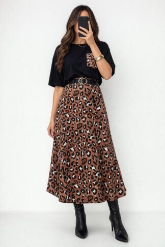 2459 Conjunto Gabriel blusa t-shirt manga curta e saia midi