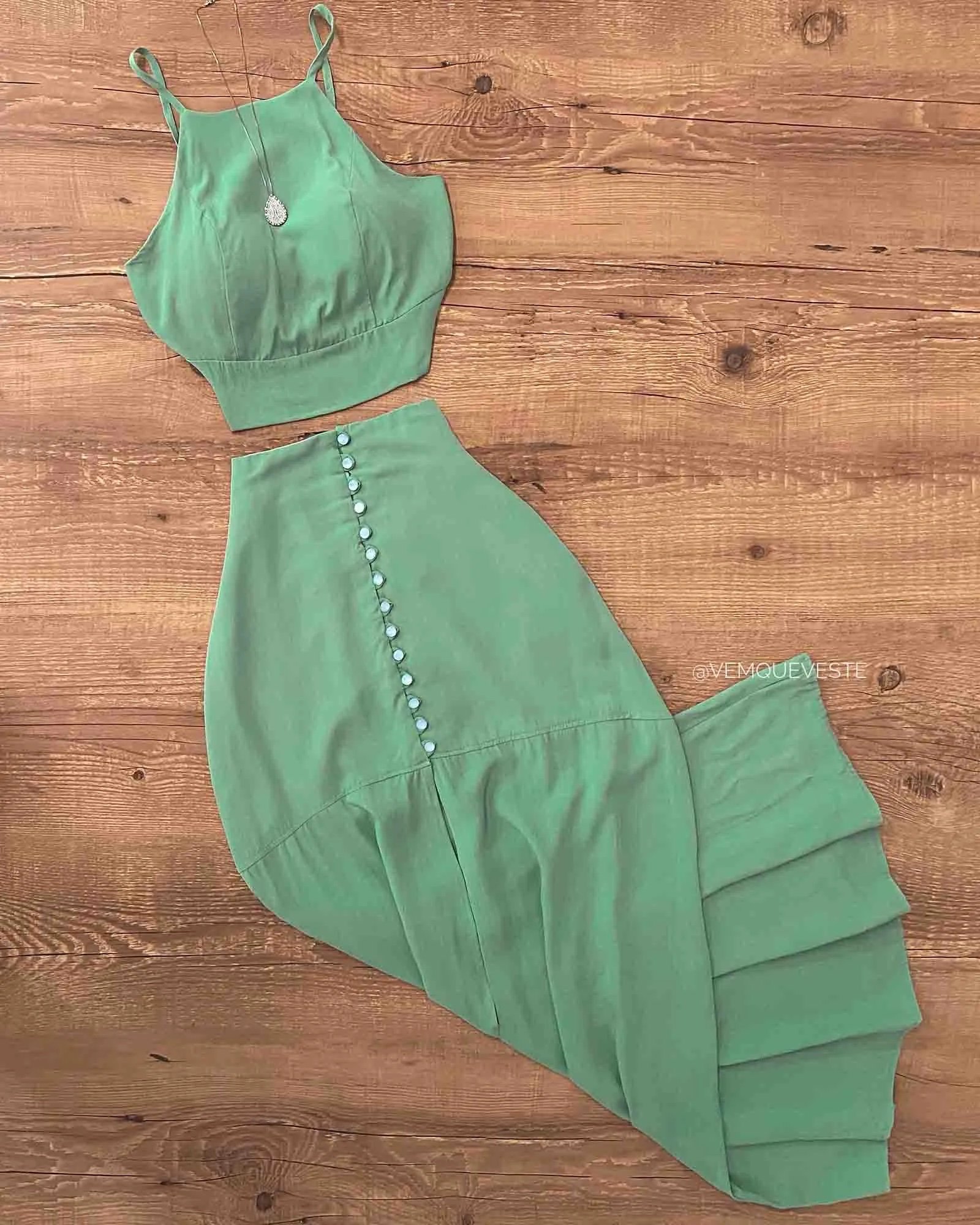 1938 Conjunto Luz cropped alça fina e saia longa botão pérolas - Imagem 4
