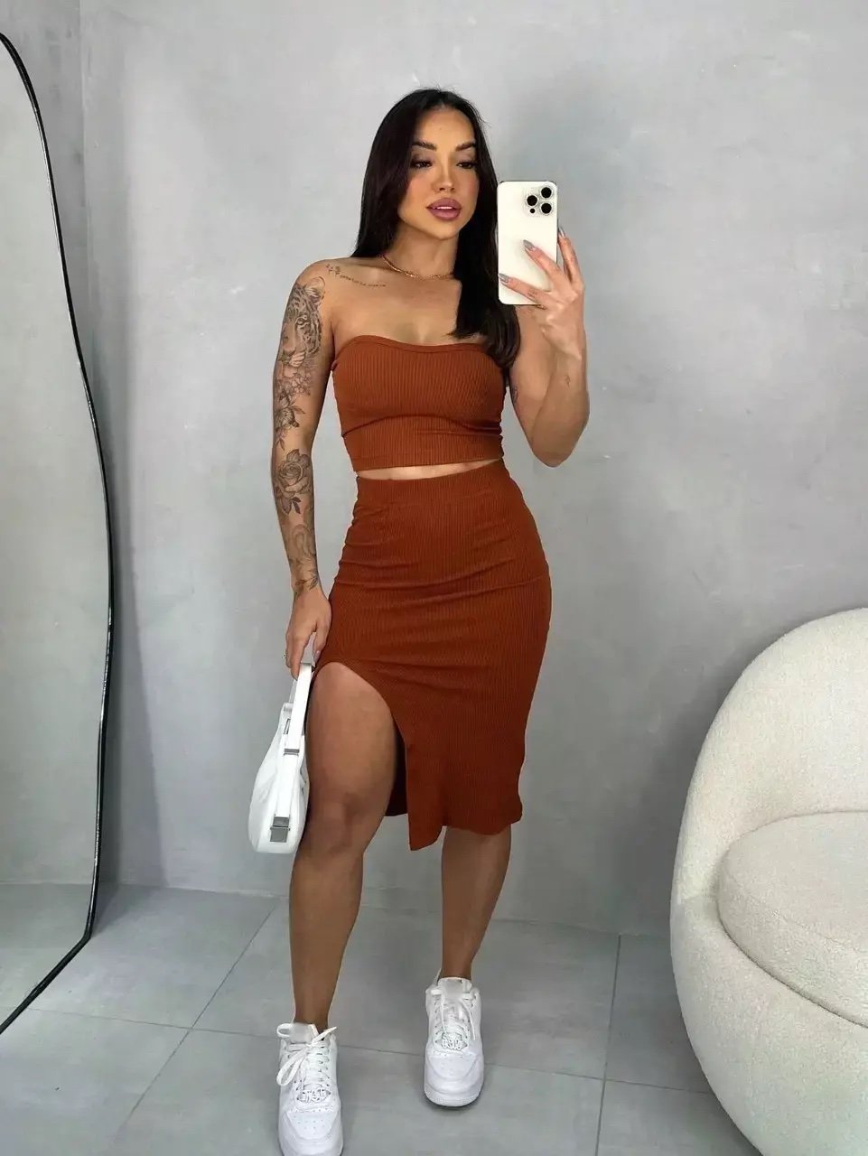 2001 Conjunto cropped tomara que caia e saia midi fenda - Imagem 19