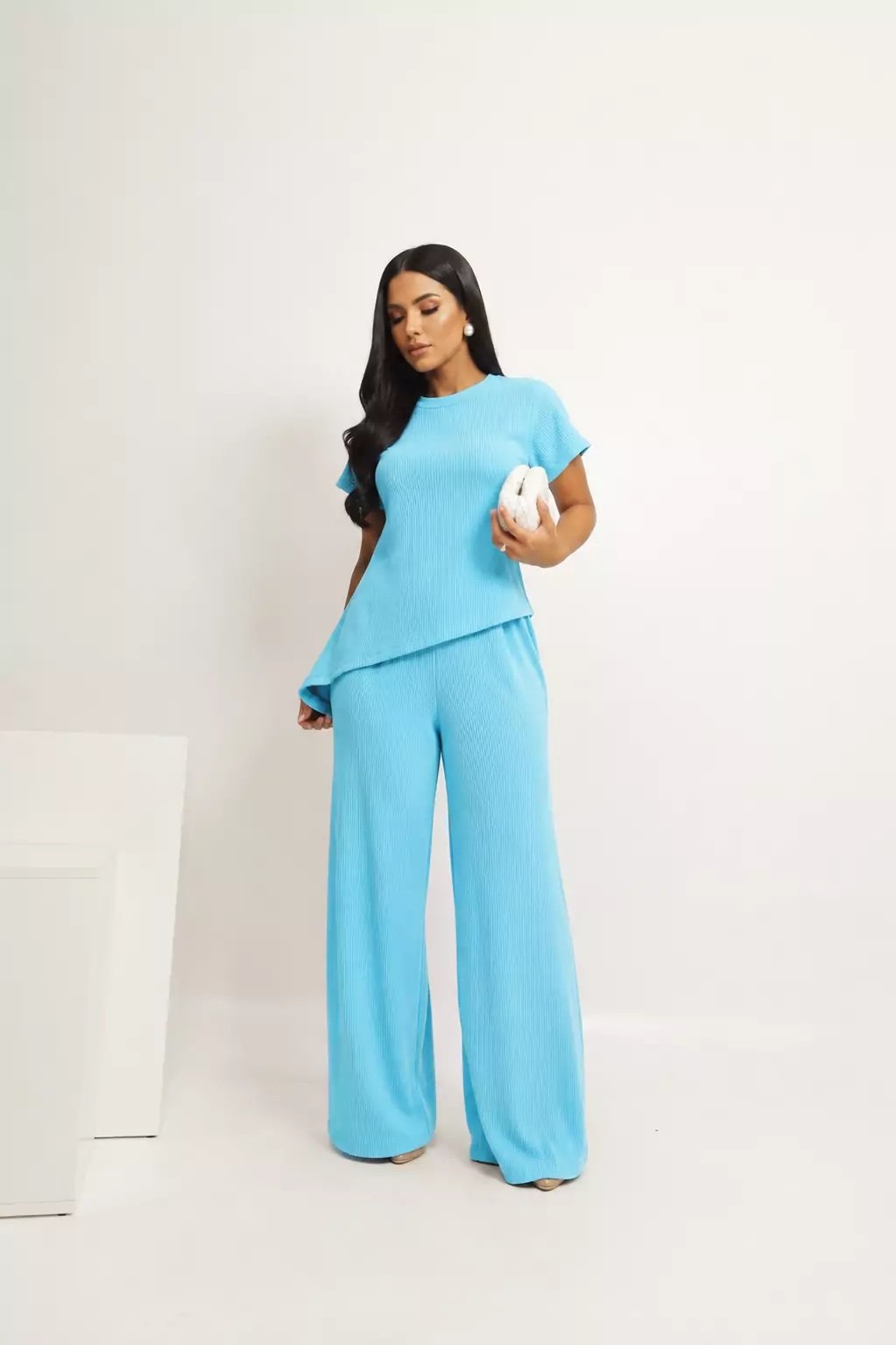 2243 Conjunto Gabi blusa manga curta assimétrica e calça max pantalona canelado - Imagem 2