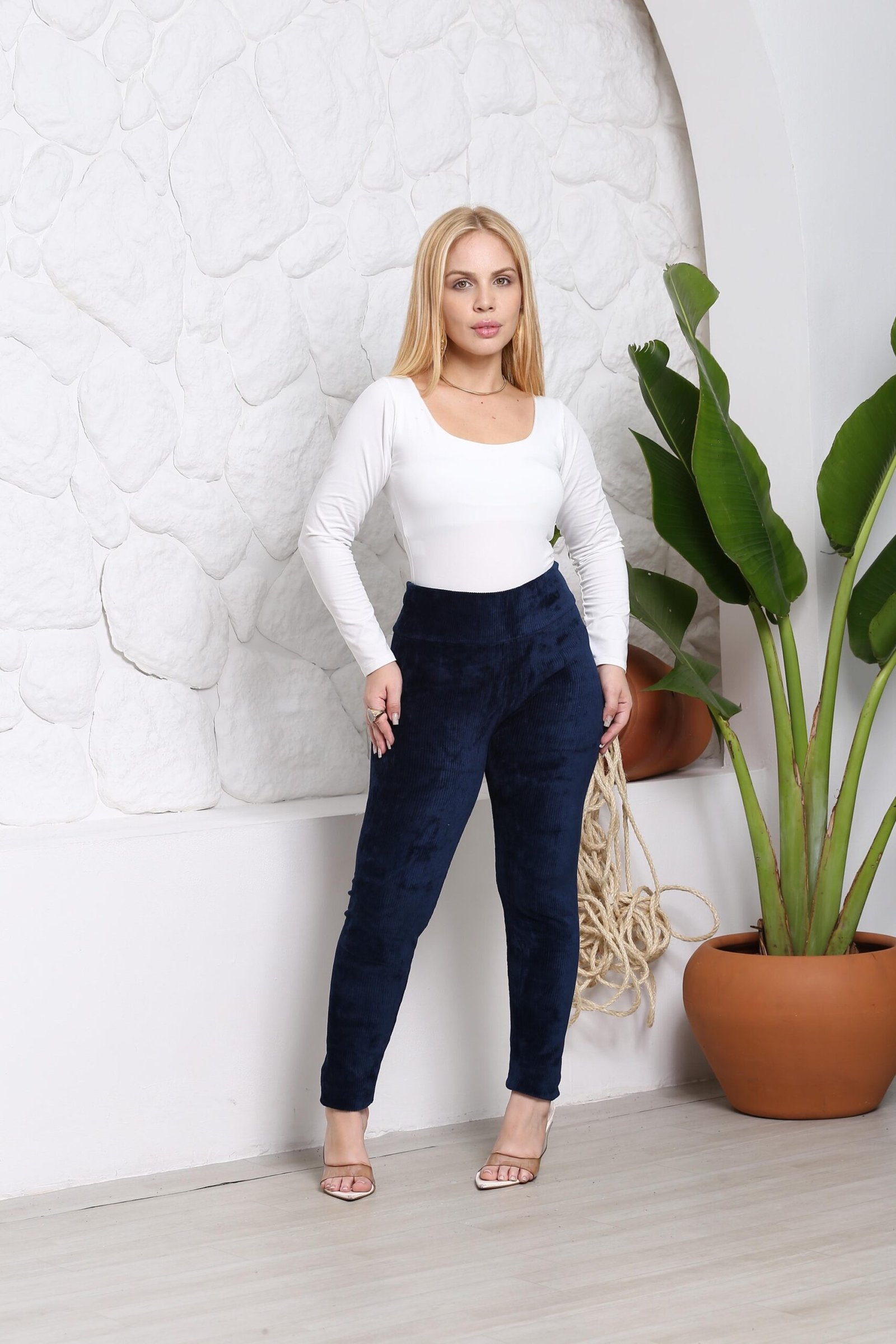 2492 Calça liam legging veludo com bolso - Imagem 4