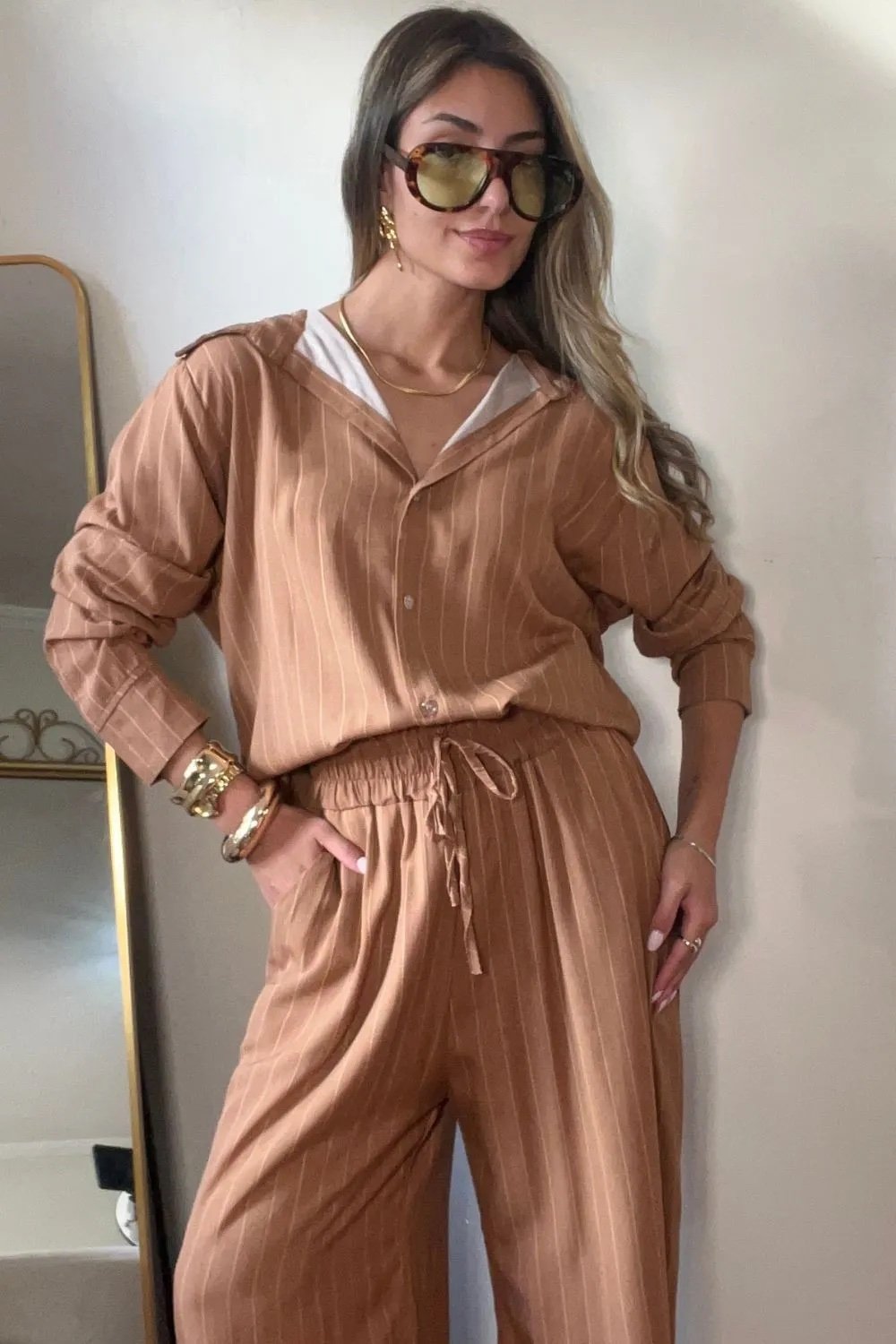 2831 Conjunto Sofia max camisa botão manga longa e calça pantalona elástico listrado póa - Imagem 6