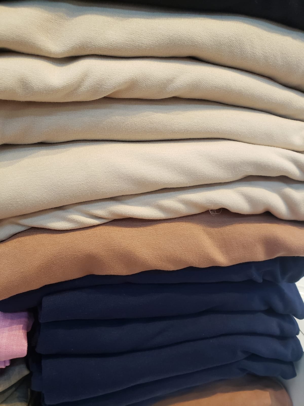 2573 Conjunto Belu blusa manga longa gola polo bicolor e calça pantalona moletom - Imagem 3