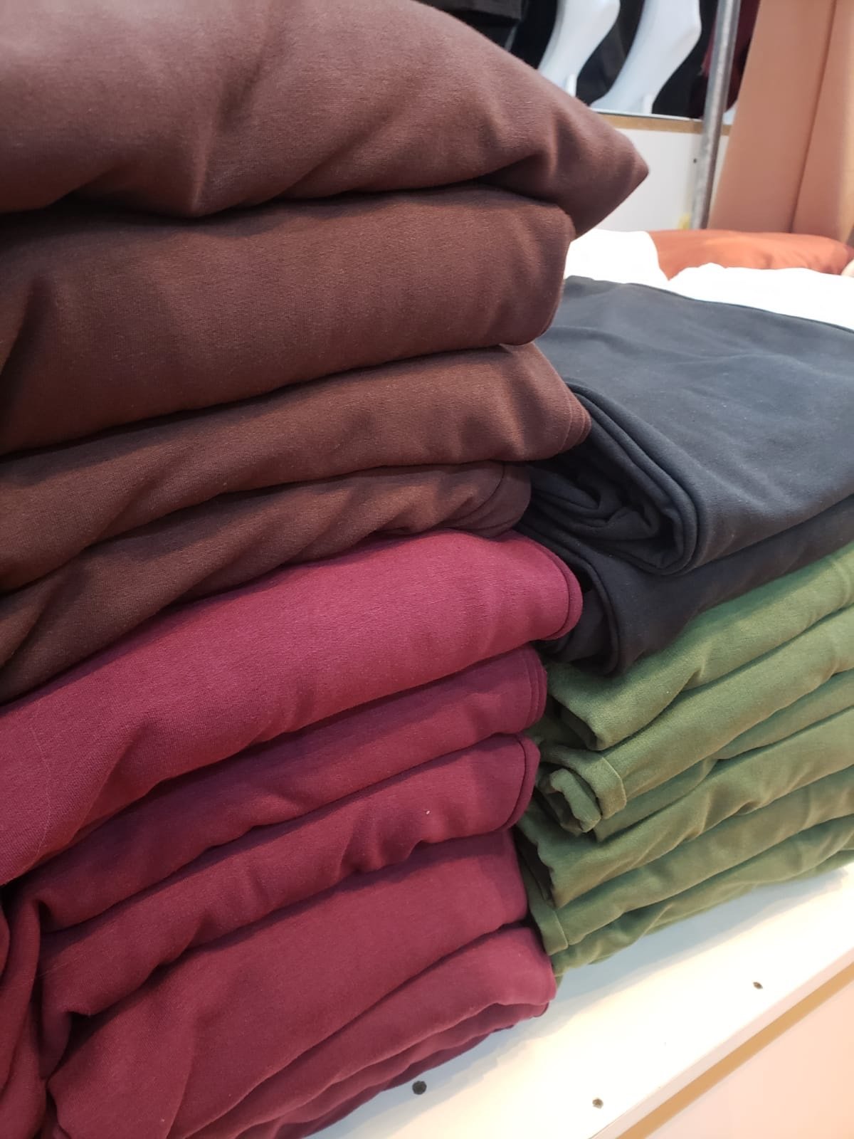 2573 Conjunto Belu blusa manga longa gola polo bicolor e calça pantalona moletom - Imagem 2