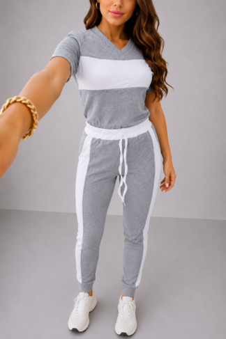 2626 Conjunto Leo bicolor t-shirt blusa manga curta e calça estilo jogger canelado