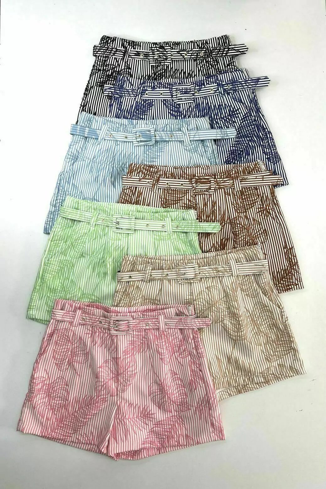 2056 Shorts Zara botânica listrado com cinto alfaiataria - Imagem 3